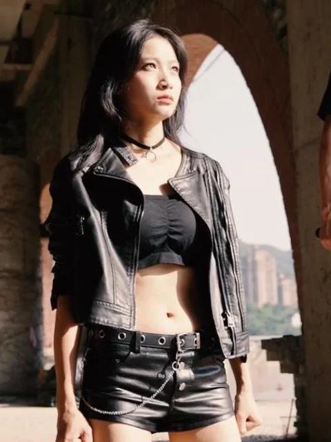 Xem phim Phi Thường